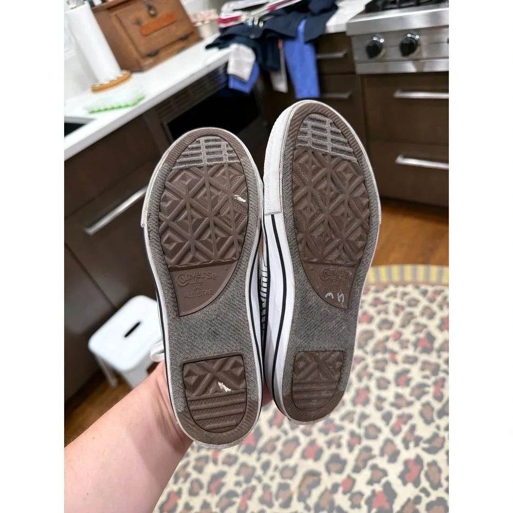 Converse Chuck Taylor All Star low-top sneakers an iridescent rainbow 2